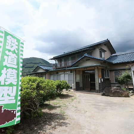 Tetsu No Ya Guesthouse For Railfans Fuefuki Exterior photo